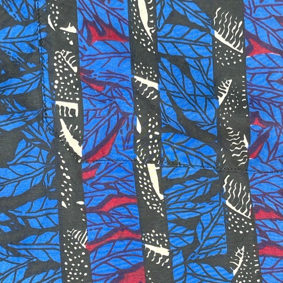 JT Beckett Hawaiian Silk Shirt Mens Medium Blue Leaf Geometric Retro Pattern Y2K - Picture 4 of 10